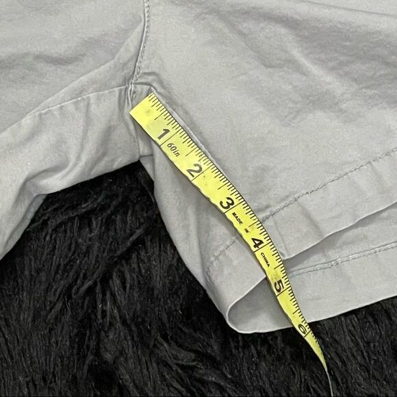 Old Navy Gray Zipper Shorts Belt Loops Size 10 - Picture 11 of 11